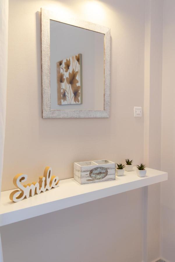 Smile Sea Lägenhet Kalamata Exteriör bild